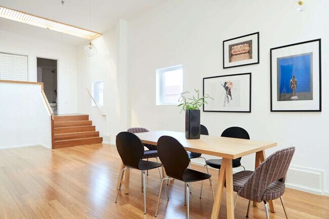 Building Photo - 2317 N Rampart St