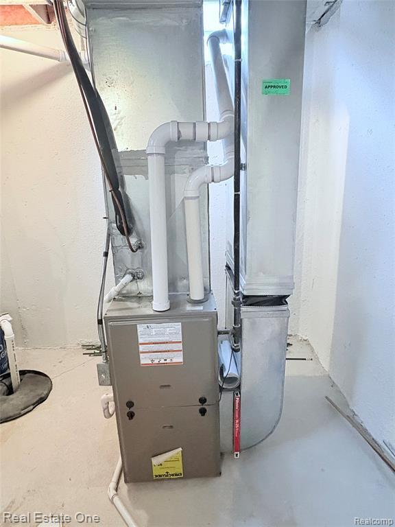 Building Photo - 6178 Elarz Dr