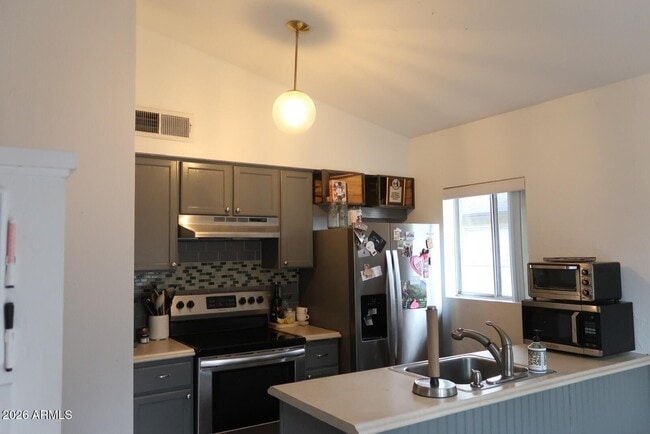Building Photo - 27 W Concorda Dr