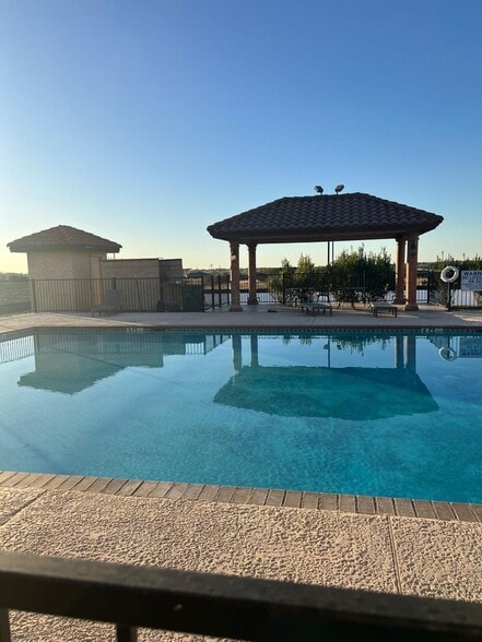 Building Photo - 8216 Casa Verde Rd