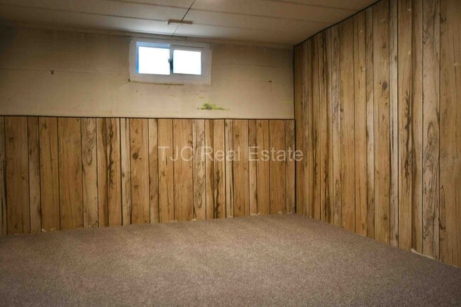 Building Photo - Central Park Home For Rent