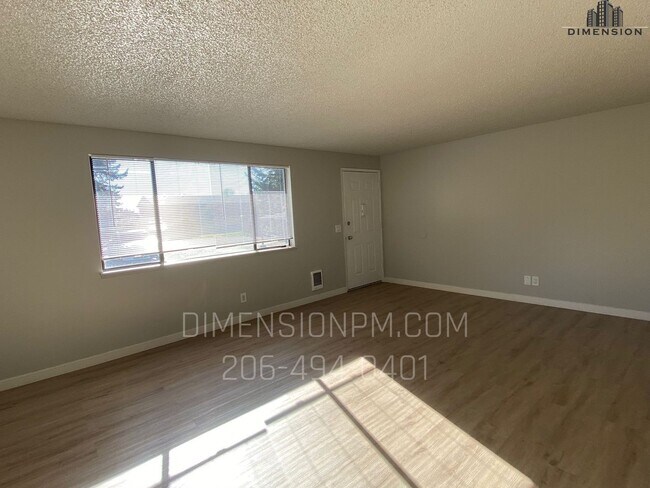 Interior Photo - Olympia Townhouses 325 Pattison