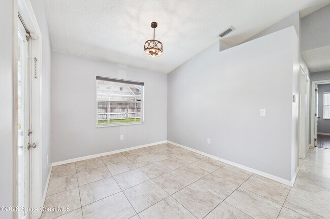 Building Photo - 1914 Jacques Dr