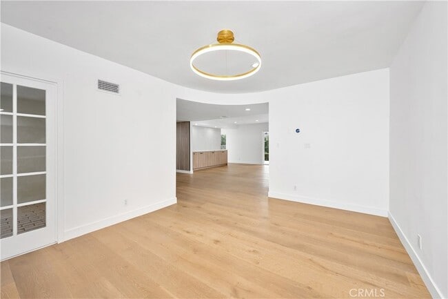 Building Photo - 4620 Encino Ave