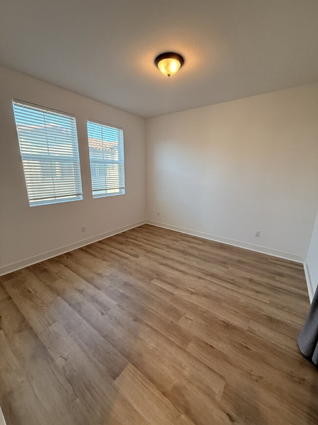 Building Photo - $3,900 - 3 Bed/ 3 Bath Modern Townhome in Santee