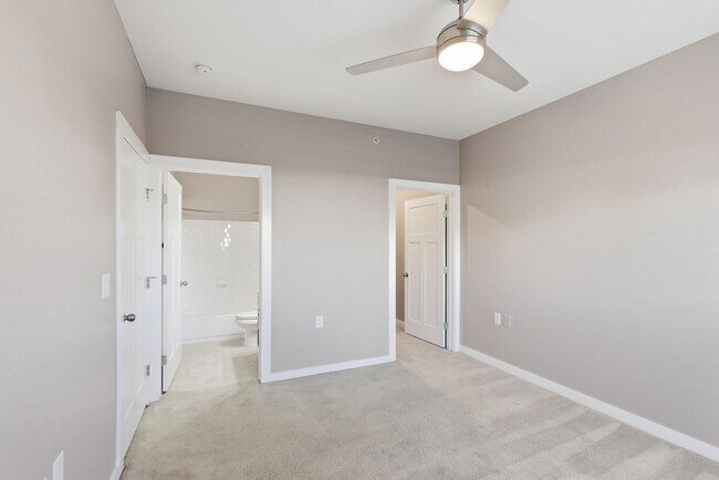 Building Photo - 2197 Nolensville Pk