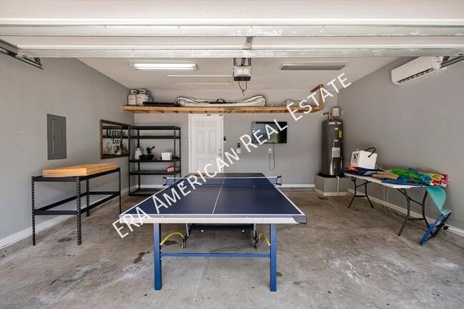 Building Photo - 2269 Tom St