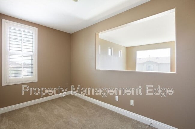 Building Photo - 34175 San Sebastian Ave