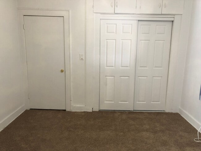 Building Photo - 212 NW 11th St