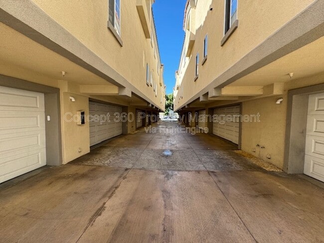 Building Photo - 3536 Linden Ave