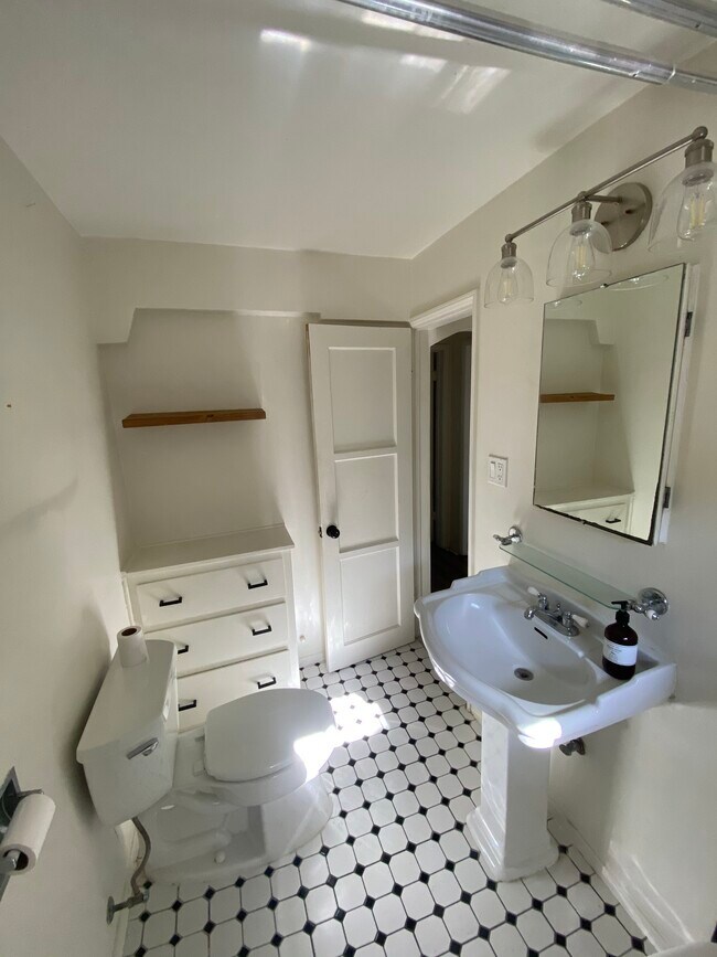 Bathroom - 777A Freeman Ave