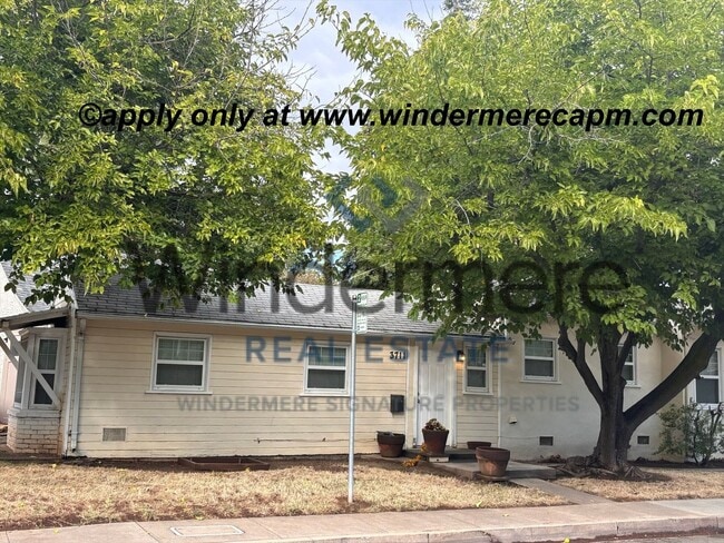 Primary Photo - Charming studio home in North Oak Park