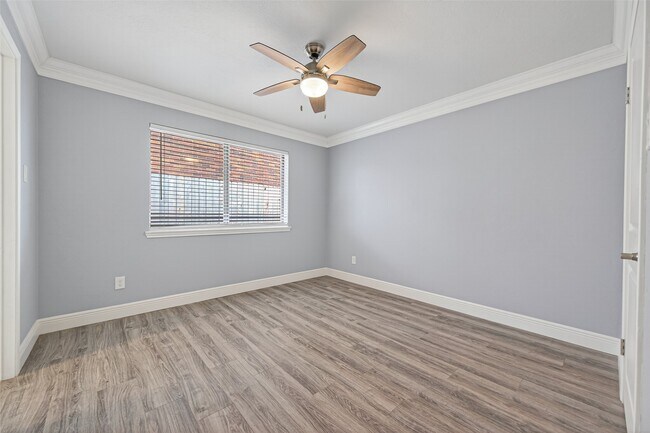 Building Photo - 206 Mill Trail Dr