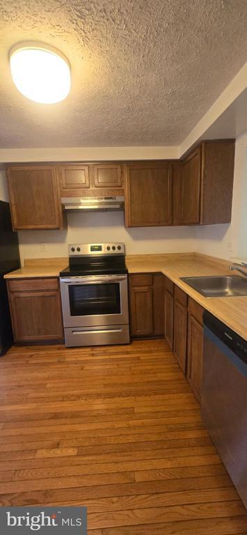 Building Photo - 229 Red Jade Dr