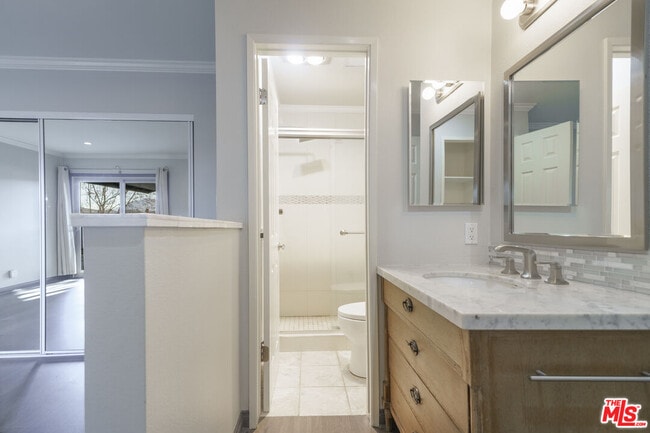 Building Photo - 2830 Lakeridge Ln