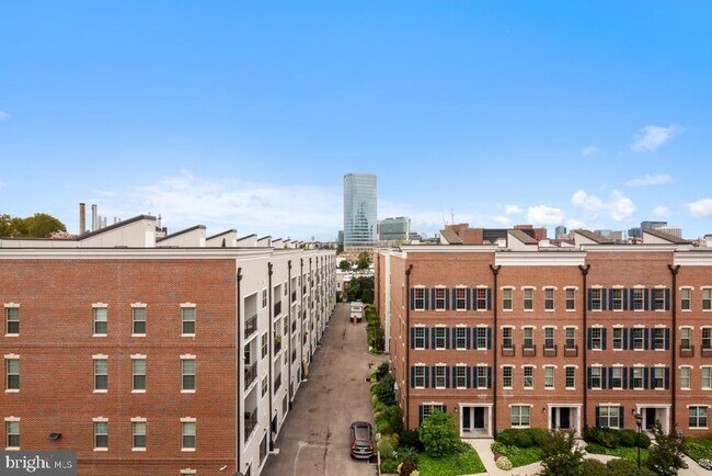 Building Photo - 600 S 24th St