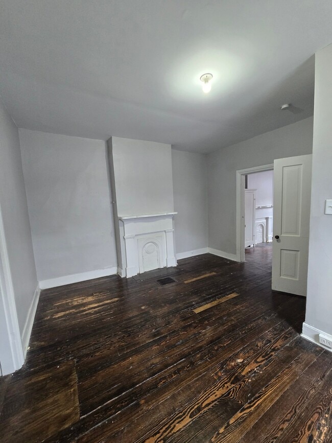 Building Photo - 709 Idlewood Ave