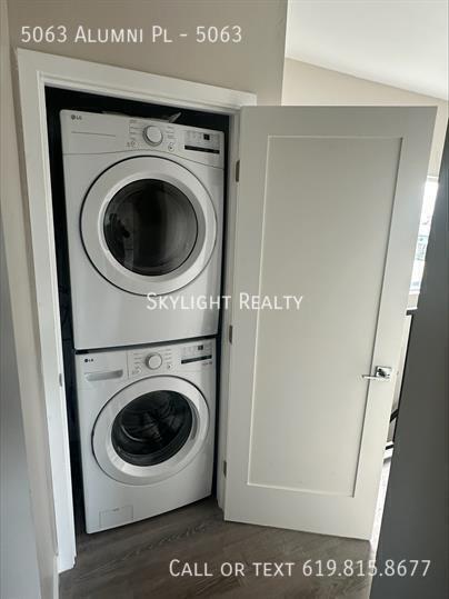 Building Photo - 5063 Alumni Pl