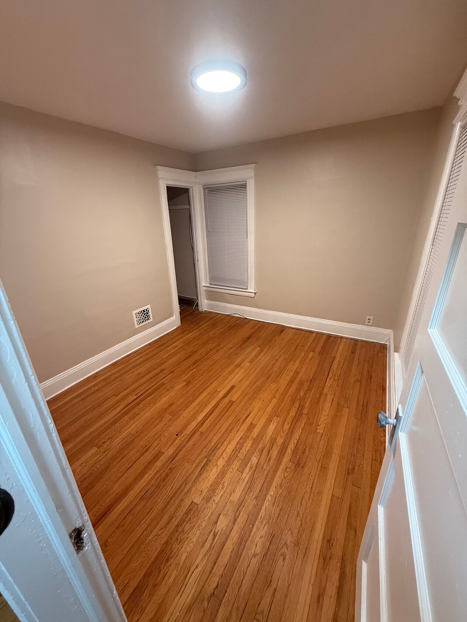 Building Photo - 316 Stafford Ave