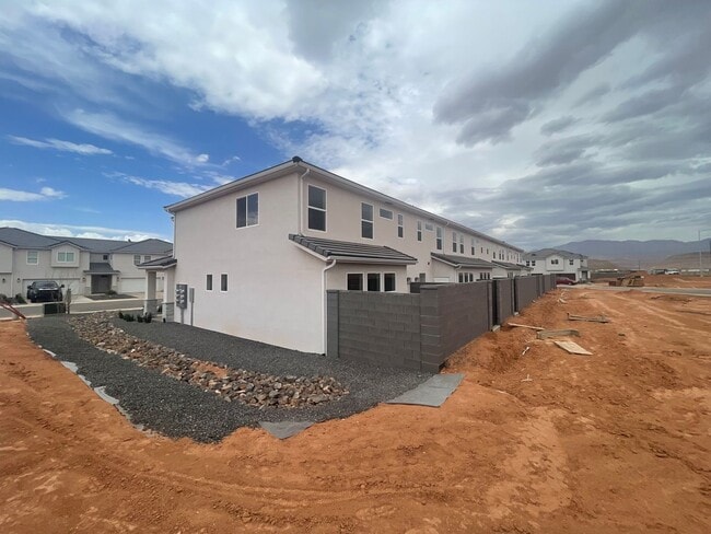 Building Photo - 3867 Mustang Vly Dr