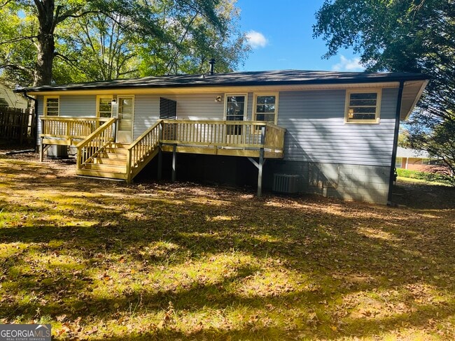 Building Photo - 531 Locke St