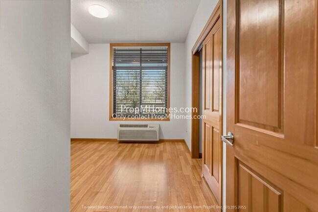 Building Photo - Beranger Commons - The Pearl of Gresham! S...
