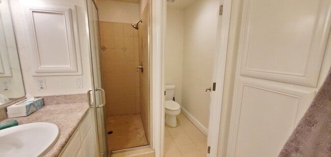 Building Photo - Charming Luxury Home near Downtown & Shopping