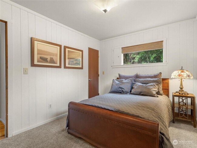 Building Photo - Beautiful property on the Westside of Oly