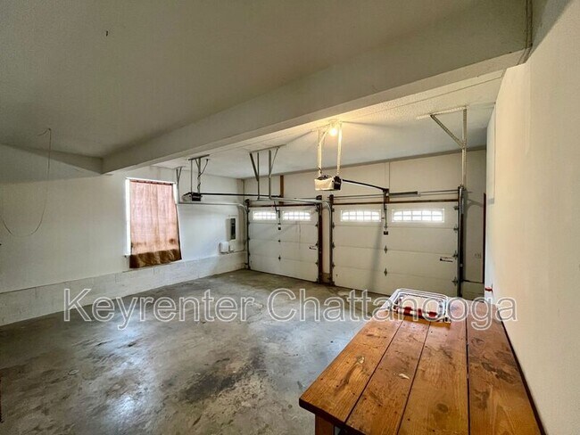 Building Photo - 6528 Harbor View Dr