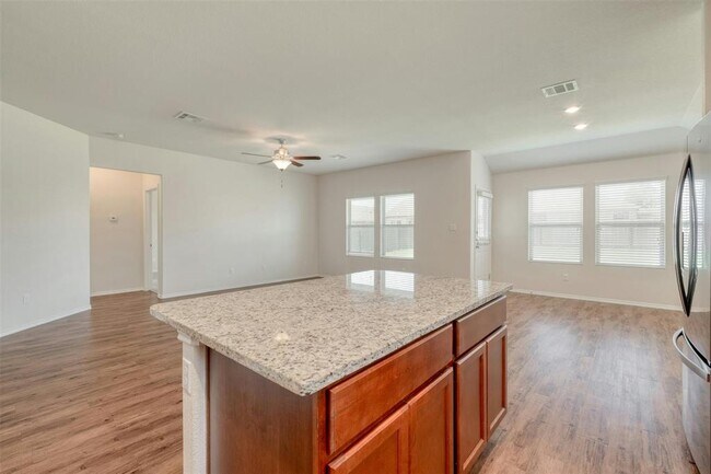 Building Photo - 21608 Windmill Ranch Ave