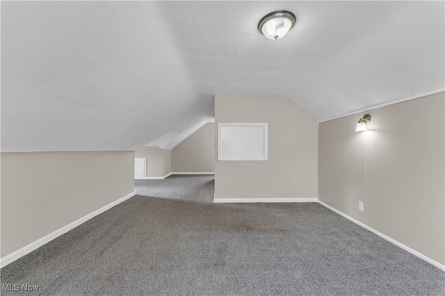 Building Photo - 14705 Krems Ave