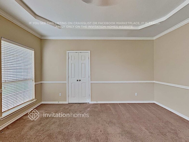 Building Photo - 1817 Fairfax Dr