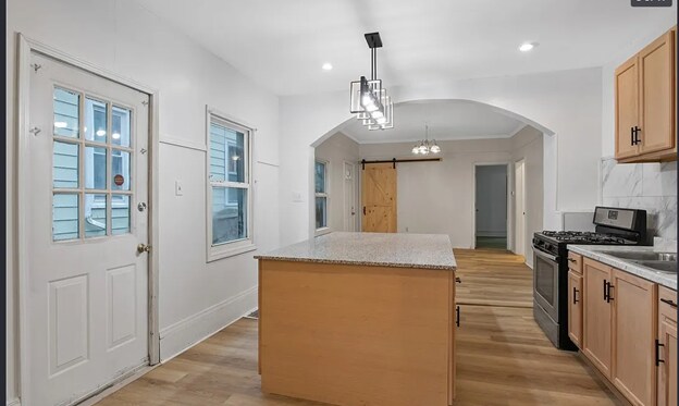 Building Photo - 207 Boyden St