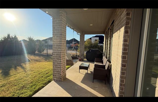 Building Photo - 2417 Flower Petal Rd