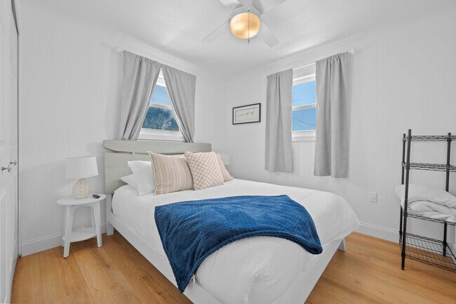 Building Photo - 108 Zamora St