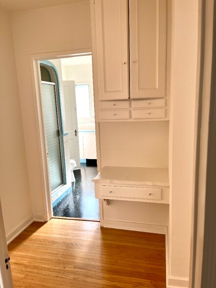 Building Photo - 4160 Mildred Ave