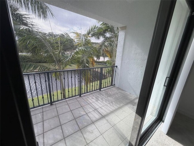 Building Photo - 11330 SW 16th St