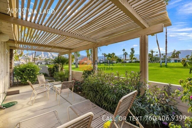 Building Photo - 74939 Vía Lago