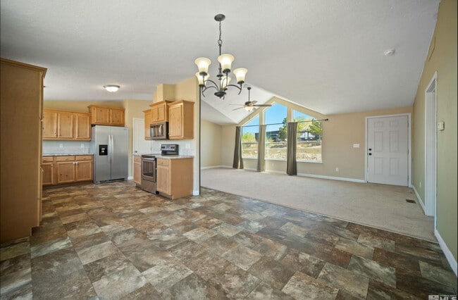 Building Photo - 5185 Buffalo Dr