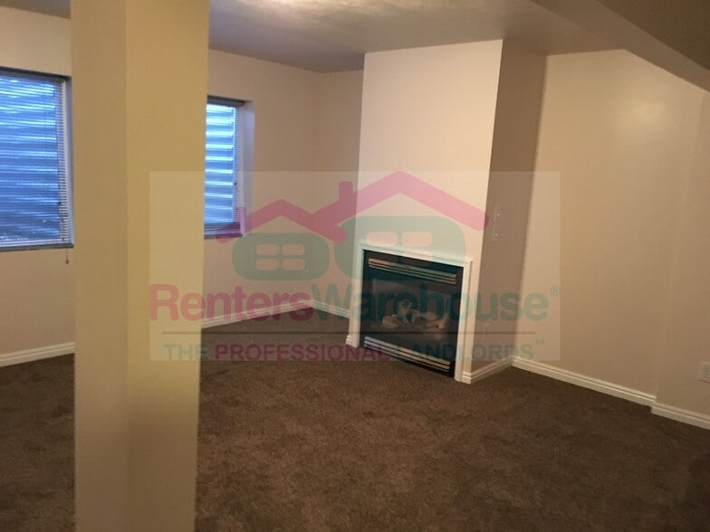 Building Photo - 784 N 170 W