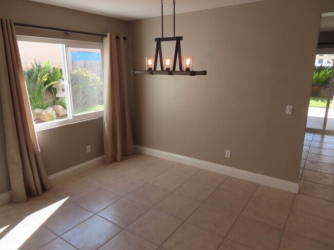 Building Photo - Renovated Three Bedroom Home