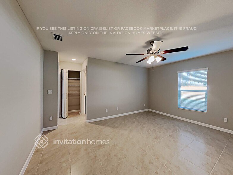 Building Photo - 601 NW Kingston St