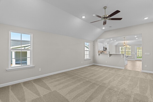 Building Photo - 1321-1321 Elbron Dr