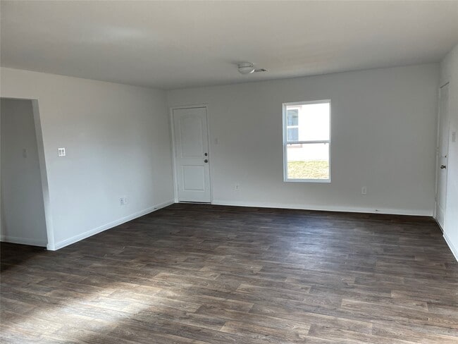 Building Photo - 346 Rd 5138
