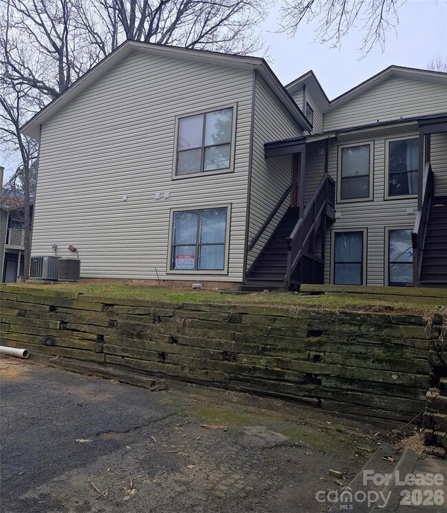 Building Photo - 4608 Sharon Chase Dr