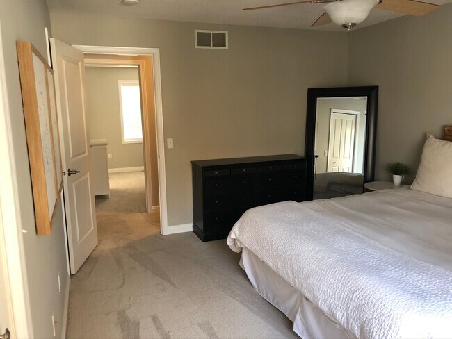Building Photo - 18195 Cattail Ct