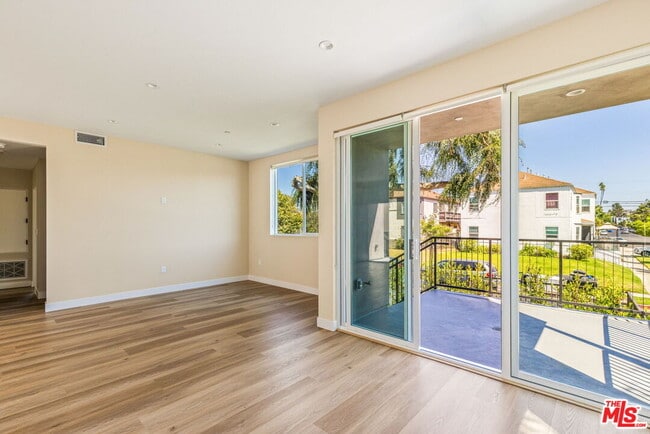 Building Photo - 4905 St Elmo Dr