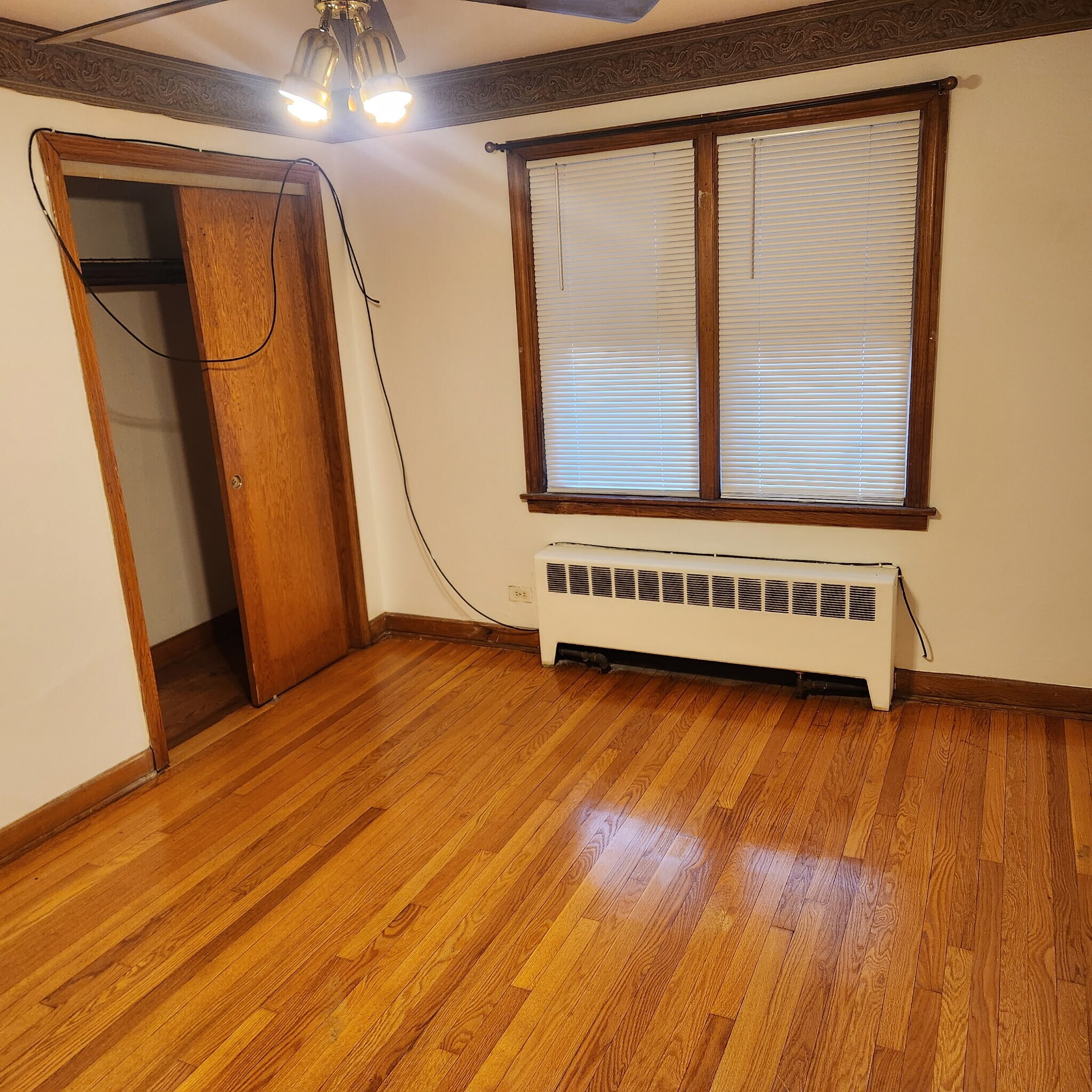 Building Photo - 6656 S Fairfield Ave