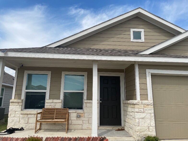 Building Photo - 108 Jasmine Dr
