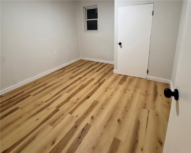 Building Photo - 1332 Goettmann St